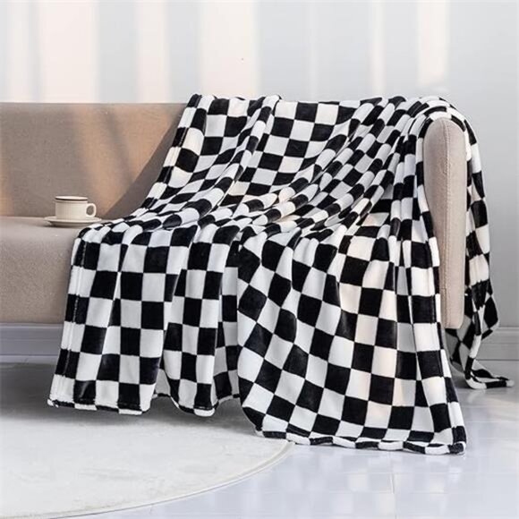 Throw Blankets Flannel Blanket with Checkerboard Grid Pattern Soft Throw - Picture 7 of 7